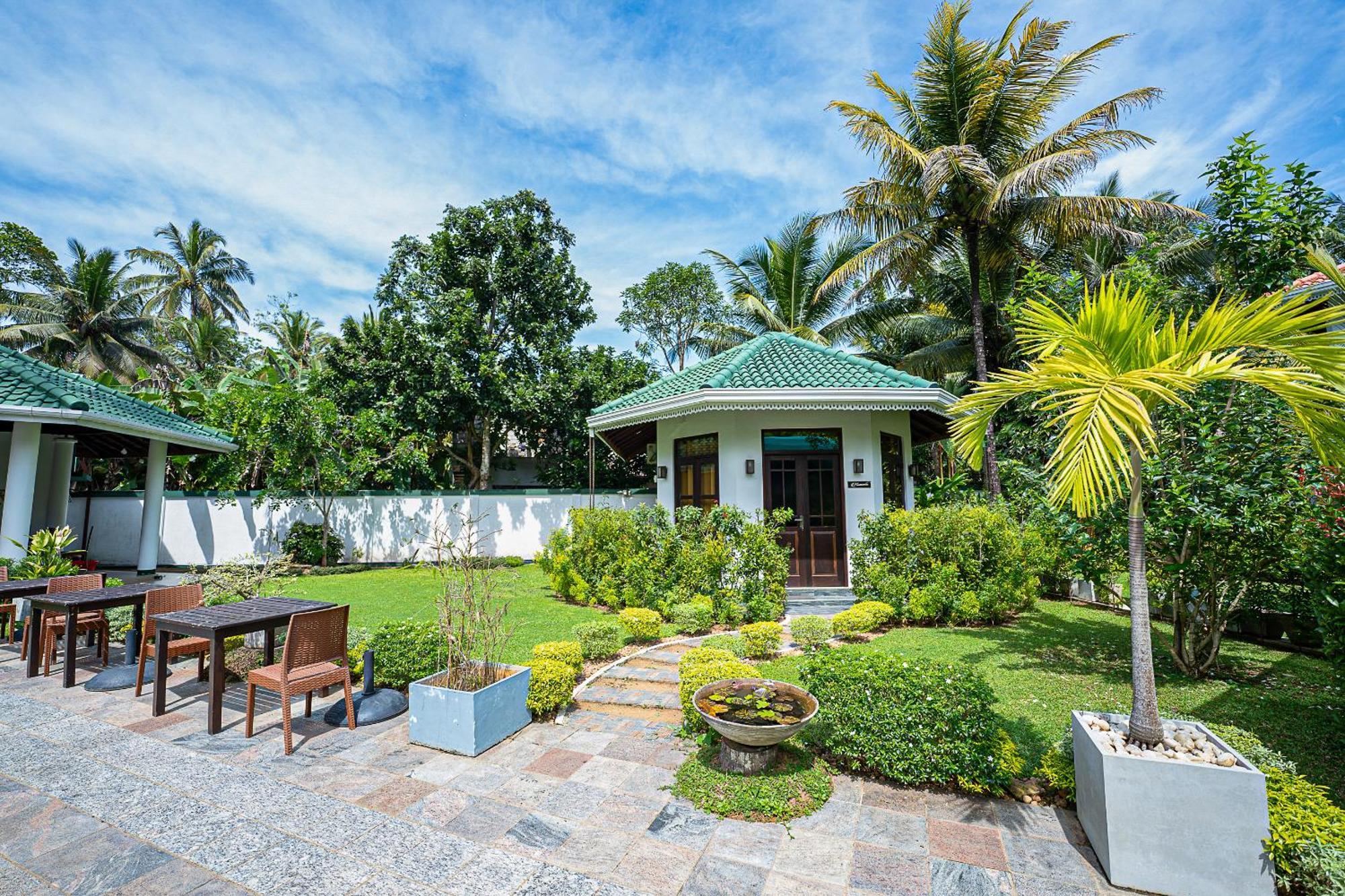 Helis Place Unawatuna Exterior photo