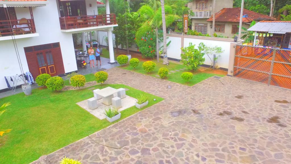 Helis Place Unawatuna Exterior photo